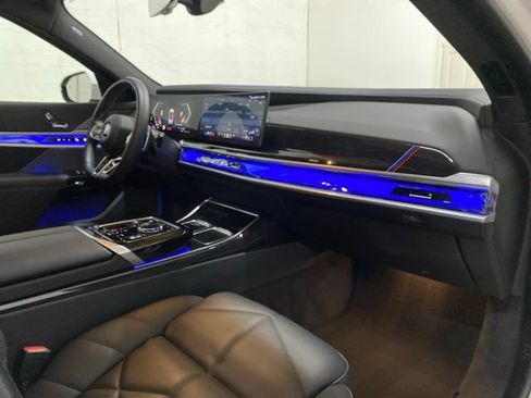 Used 2026 BMW 740i RWD image 85