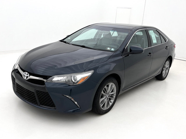 Used 2017 Toyota Camry SE FWD image 4