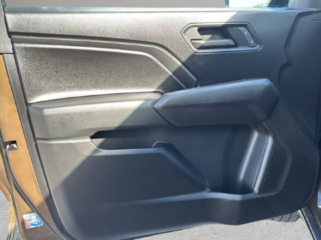 Used 2024 Chevrolet Colorado W/T w/ WT Convenience Package II AWD/4WD image 16