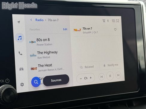 Used 2025 Toyota RAV4 XLE image 20