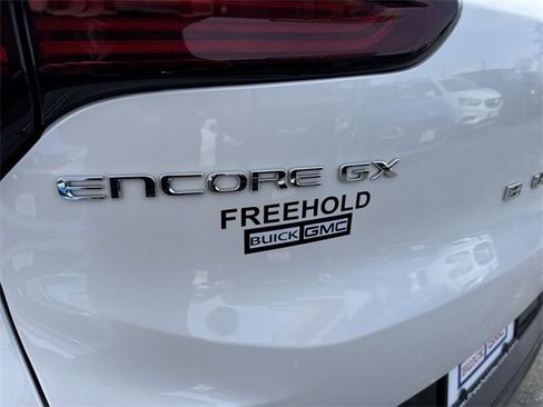 Used 2024 Buick Encore GX Sport Touring w/ Experience Buick Package image 30