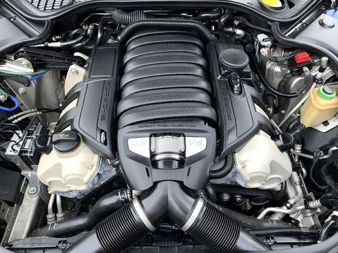 Used 2010 Porsche Panamera S image 9