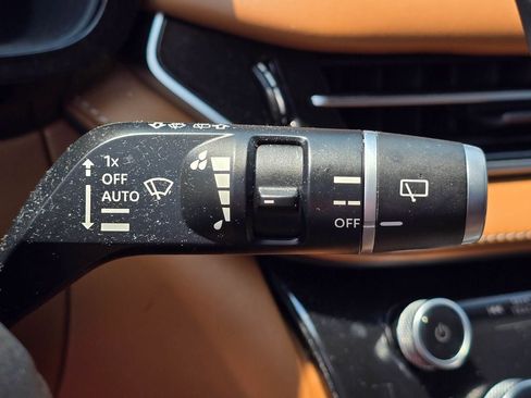 Certified 2023 INFINITI QX60 Sensory w/ Vision Package AWD/4WD image 21