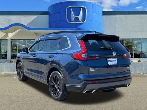 Used 2025 Honda CR-V Sport Touring image 4