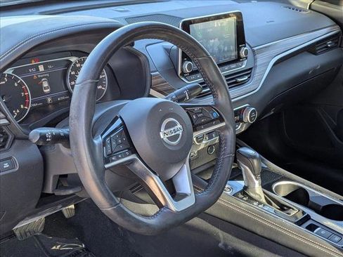 Used 2021 Nissan Altima 2.5 Platinum image 10