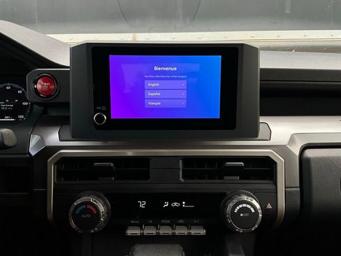 Used 2024 Toyota Tacoma TRD Off-Road image 25