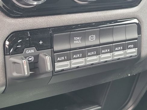 New 2026 RAM 5500 Tradesman w/ Chrome Appearance Group image 17