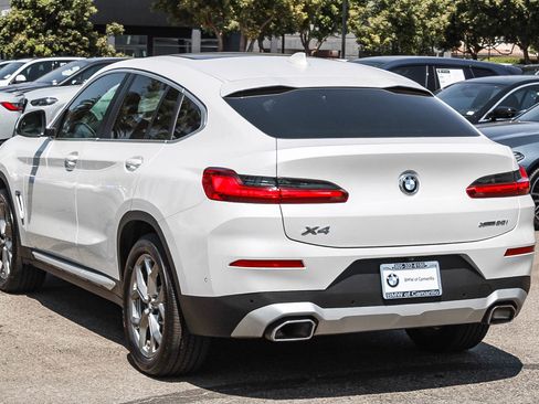 Used 2024 BMW X4 xDrive30i w/ Premium Package AWD/4WD image 4