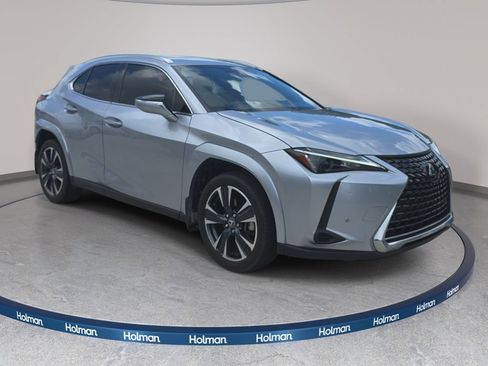 Used 2024 Lexus UX 250h FWD w/ Premium Package image 4