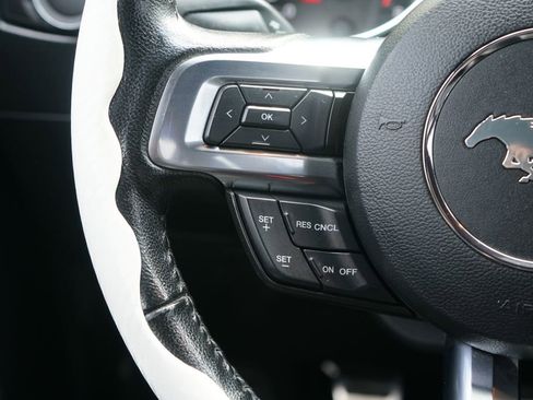 Used 2016 Ford Mustang GT Premium w/ GT Performance Package RWD image 13