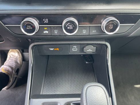 Used 2024 Honda CR-V LX image 11