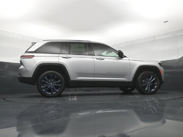 New 2026 Jeep Grand Cherokee Limited AWD/4WD image 24