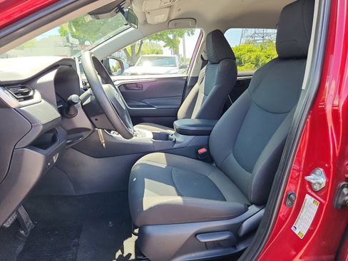 Certified 2025 Toyota RAV4 LE AWD/4WD image 13