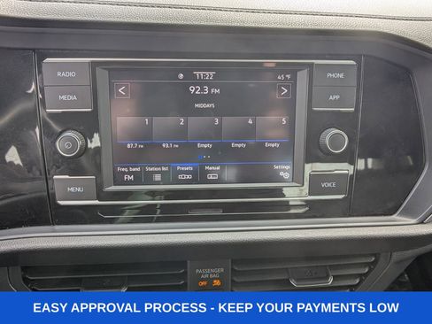 Used 2024 Volkswagen Jetta SE FWD image 22
