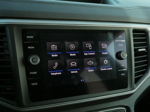 Used 2019 Volkswagen Atlas SE image 6