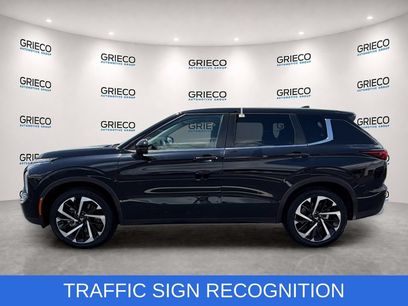 Used 2023 Mitsubishi Outlander SE