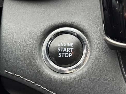 Used 2023 Toyota Highlander XLE image 42