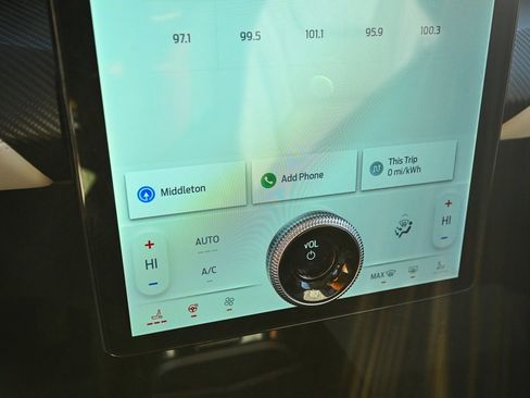 Certified 2025 Ford Mustang Mach-E Premium image 35