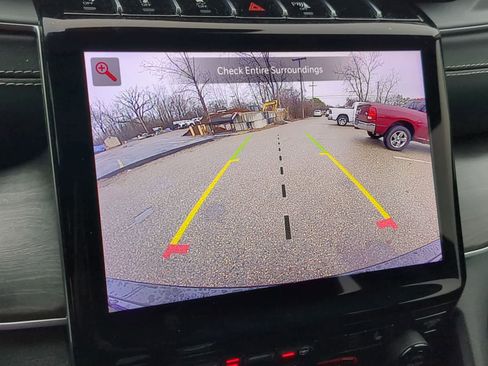 Certified 2024 Jeep Grand Cherokee Limited w/ Black Appearance Package image 29