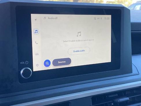 Used 2025 Toyota Tacoma SR image 9