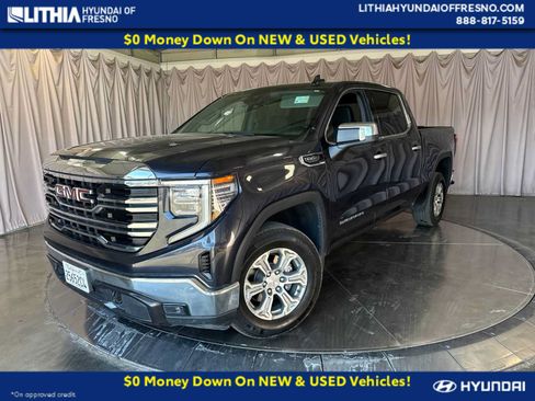 Used 2025 GMC Sierra 1500 SLT RWD image 1
