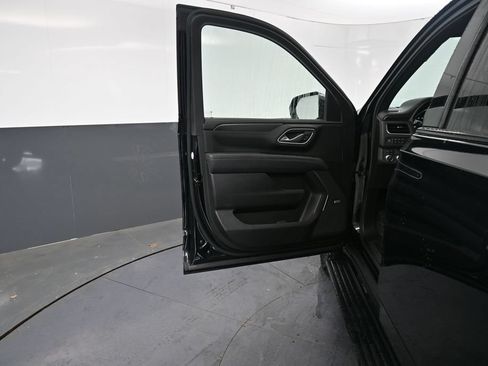 Used 2024 GMC Yukon AT4 w/ AT4 Premium Package AWD/4WD image 29