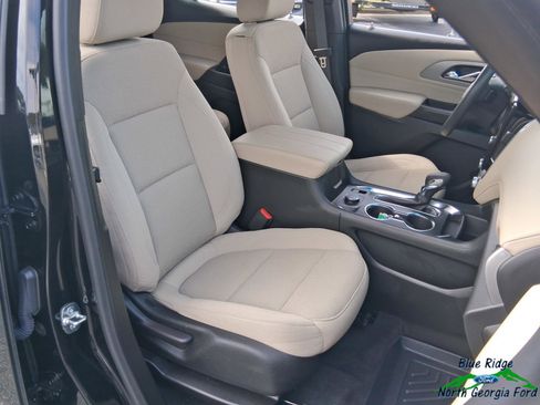 Used 2023 Chevrolet Traverse LS w/ Safety Package image 12