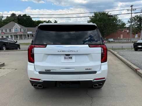 Used 2025 GMC Yukon Denali w/ Denali Reserve Package AWD/4WD image 7