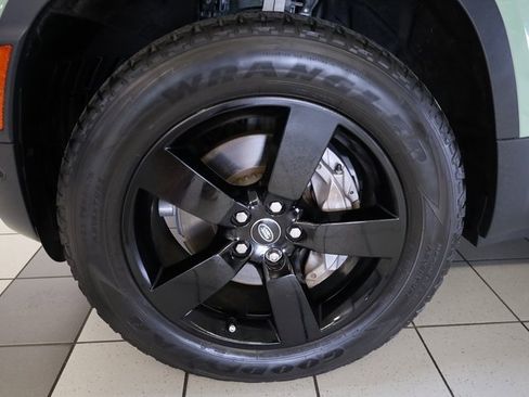 Used 2023 Land Rover Defender 110 75th Limited Edition image 17