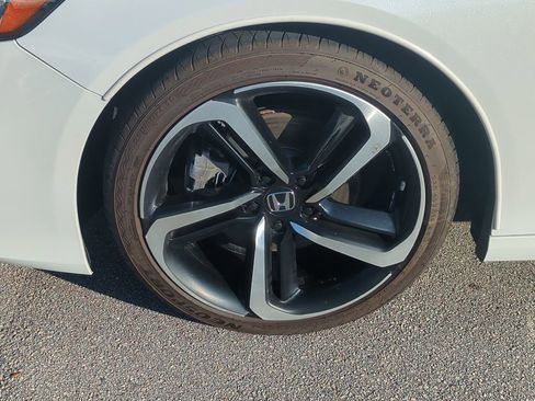 Used 2022 Honda Accord Sport image 12