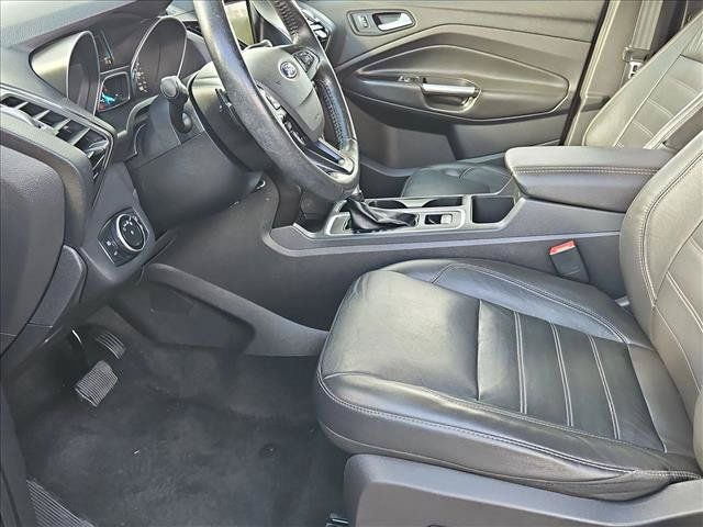 Used 2017 Ford Escape Titanium AWD/4WD image 16