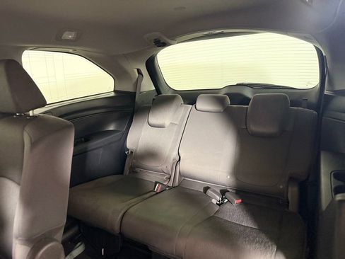 Used 2018 Honda Odyssey LX image 21