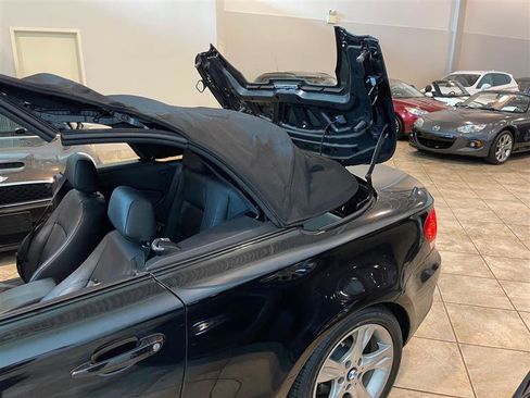 Used 2009 BMW 128i Convertible image 26