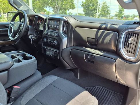 Used 2020 Chevrolet Silverado 1500 LT w/ Trailering Package AWD/4WD image 12