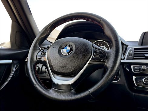 Used 2017 BMW 330i Sedan image 14