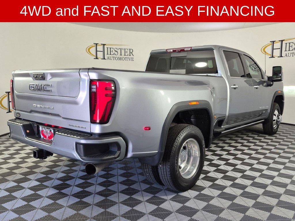 Used 2025 GMC Sierra 3500 Denali Ultimate AWD/4WD image 4