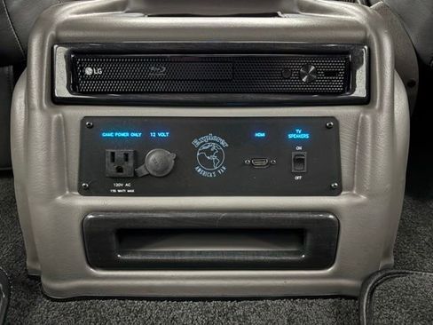 Used 2022 GMC Savana 2500 Extended w/ Enhanced Convenience Package image 47