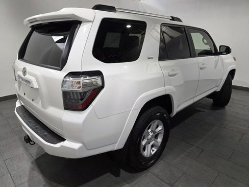 Used 2020 Toyota 4Runner SR5 Premium image 5