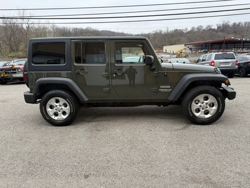 Used 2015 Jeep Wrangler Unlimited Sport w/ Quick Order Package 24S image 4