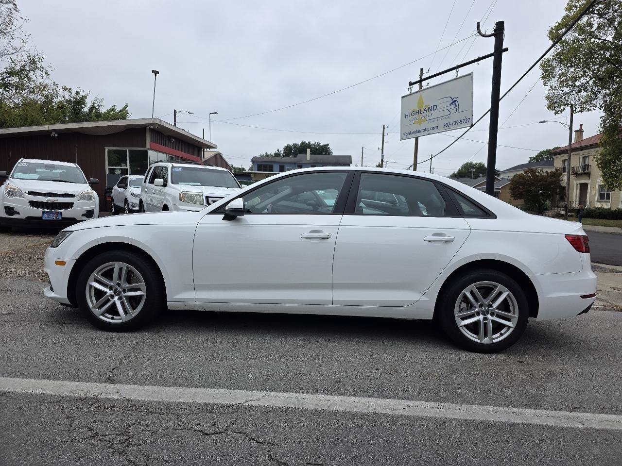Used 2017 Audi A4 2.0T Premium AWD/4WD image 2