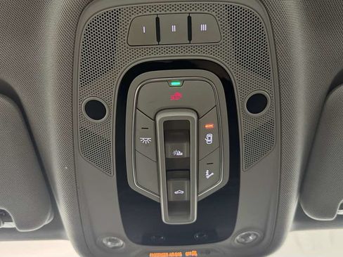 Used 2019 Audi Q7 3.0T Prestige w/ Prestige Package AWD/4WD image 25