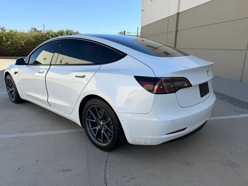 Used 2021 Tesla Model 3 Standard Range Plus RWD image 7