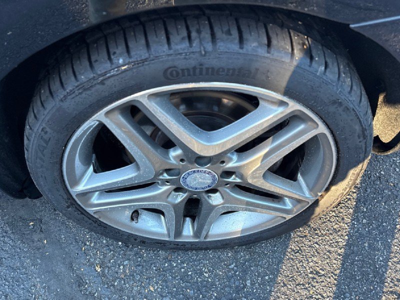 Used 2014 Mercedes-Benz SLK 250 image 34