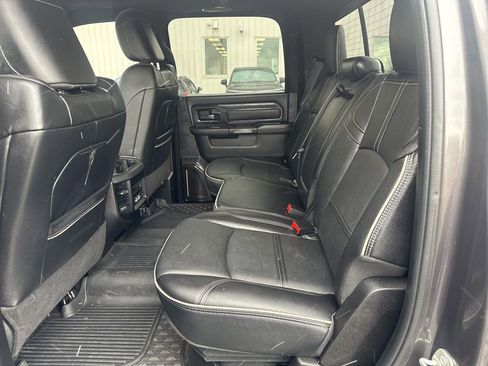 Used 2024 RAM 3500 Limited image 9