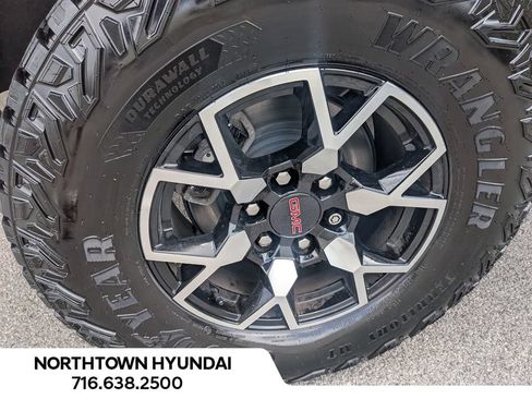 Used 2023 GMC Canyon AT4X AWD/4WD image 43