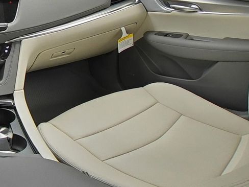 New 2025 Cadillac XT5 Premium Luxury w/ Technology Package image 14