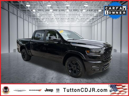 Used 2025 RAM 1500 Big Horn AWD/4WD image 1