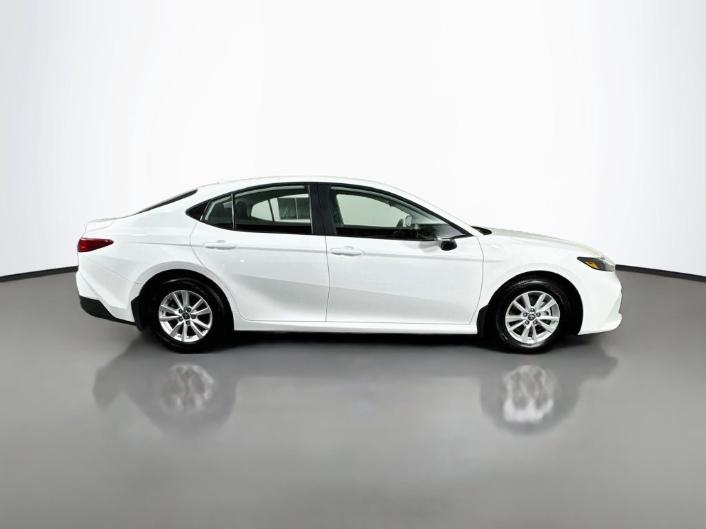 Used 2026 Toyota Camry LE FWD image 9