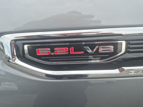 Used 2026 GMC Sierra 1500 SLT w/ SLT Premium Plus Package AWD/4WD image 9