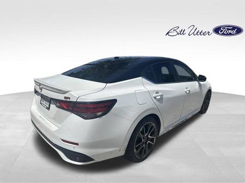 Used 2025 Nissan Sentra SR FWD image 3